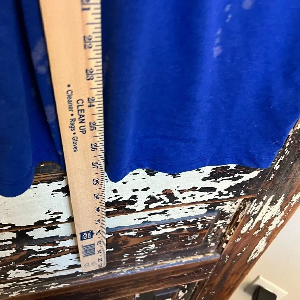 Men’s Lebron James Nike Dri- Fit Red White & Blue Athletic cut size M T-shirt.
